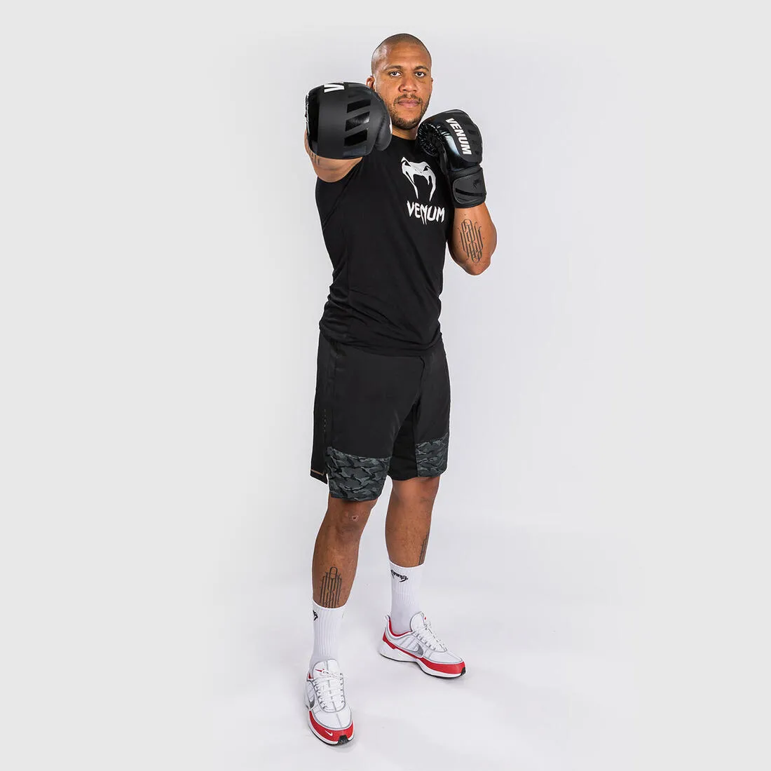 Boxing Gloves Challenger - Black